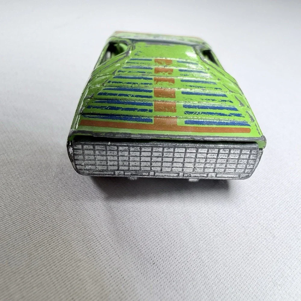 Vintage 1969 Hot Wheels Redline Carabo Lime Green Hong Kong Scissor Doors #9696
